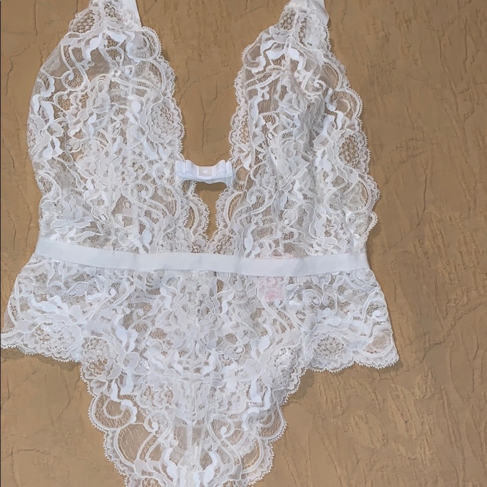 VS WHITE teddy